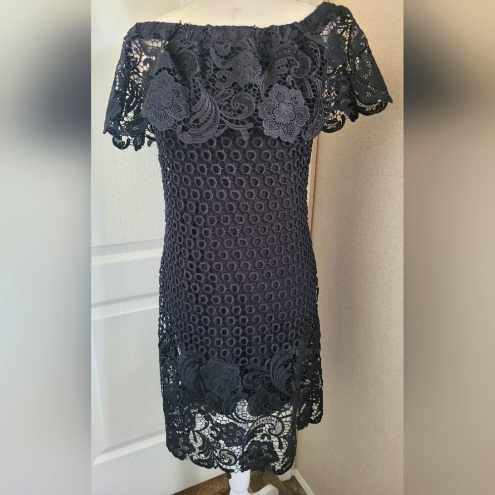 EUC Gianni bini black lace dress Size small - Picture 4 of 4